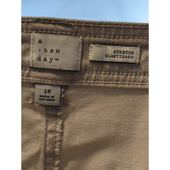 High Rise Straight Leg Ankle Pants Cropped Capris A New Day Light Brown 18 Flat - Picture 4 of 7
